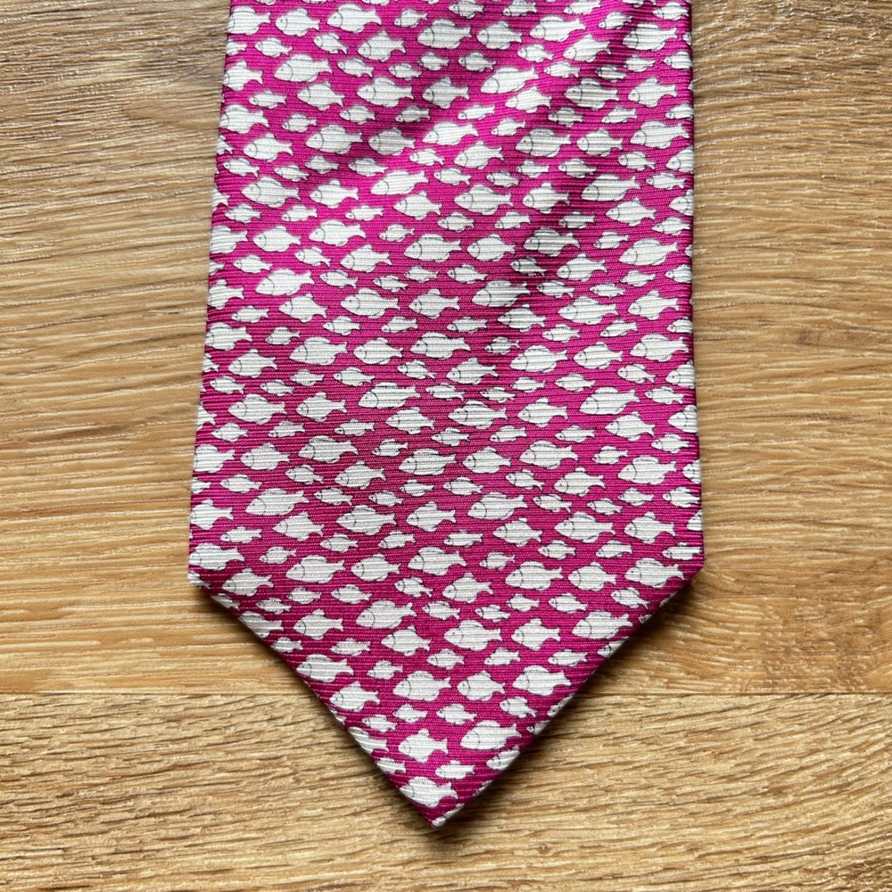 Shore & Singer Mens Pink White Fish Pattern 100% Silk Hand Made Necktie